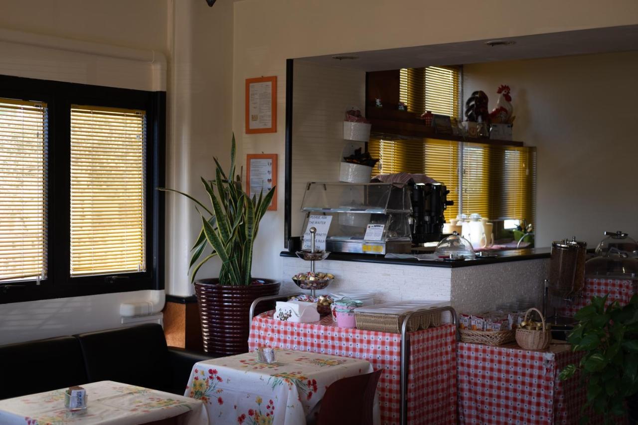 Hotel Ping Pong Lido di Ostia Ngoại thất bức ảnh