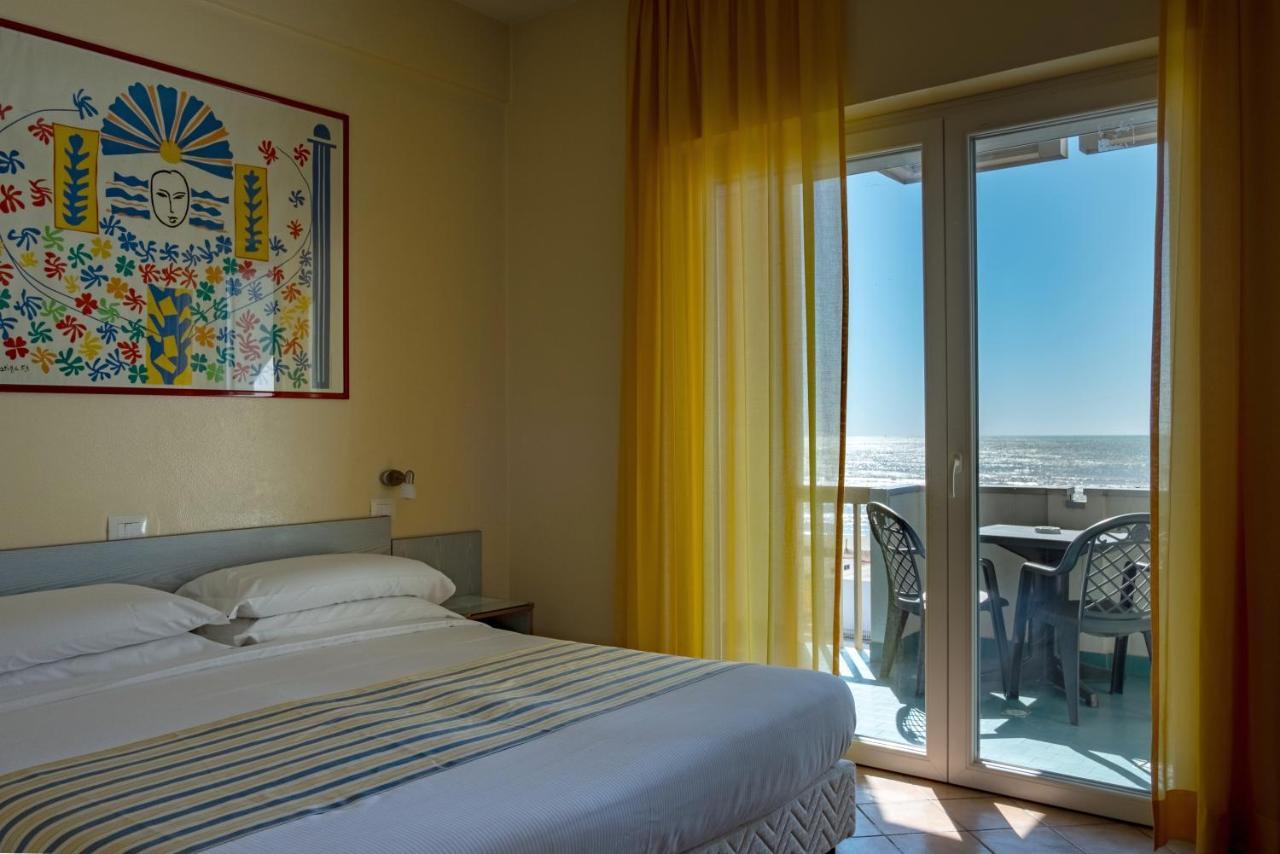 Hotel Ping Pong Lido di Ostia Ngoại thất bức ảnh